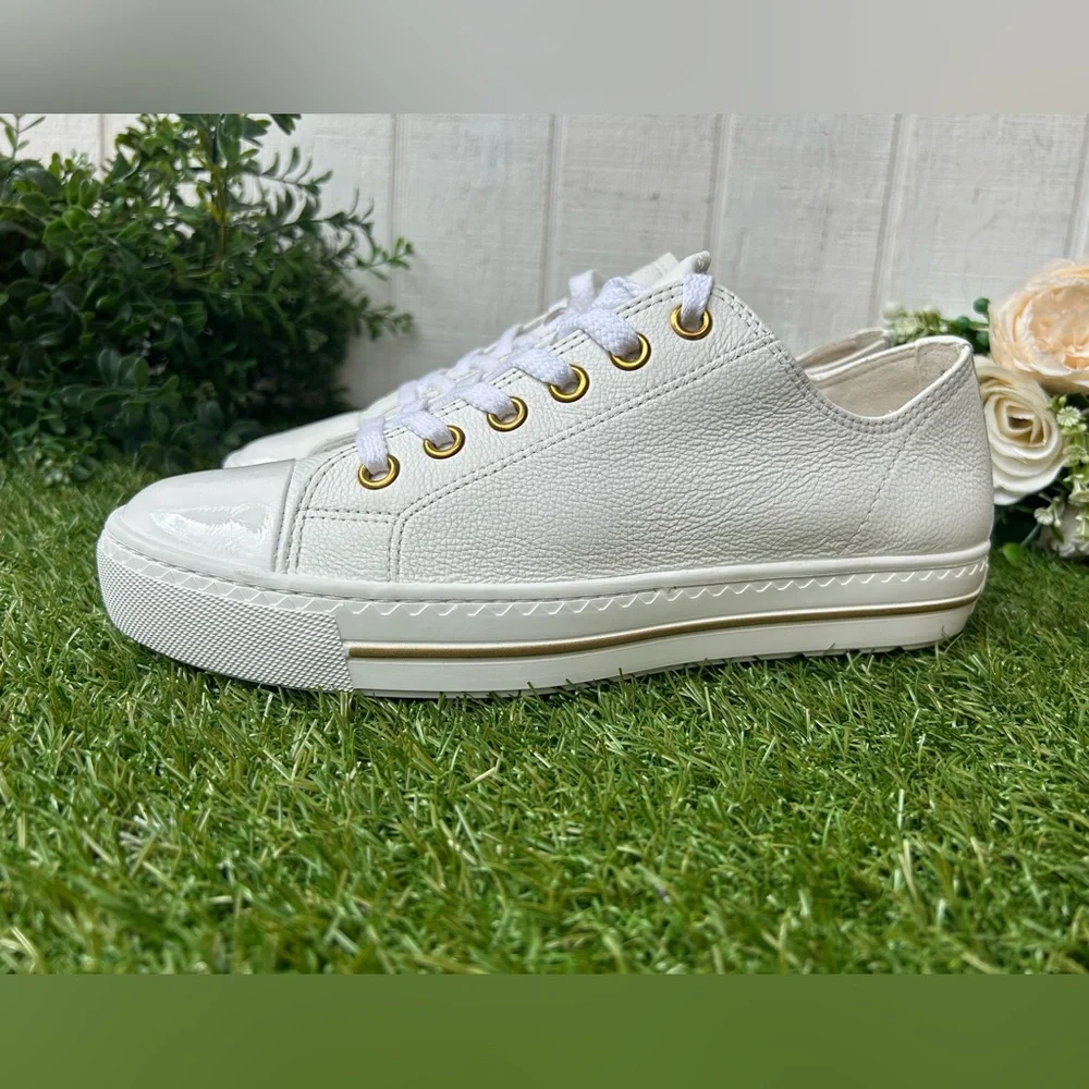 PAUL GREEN
White Women's White Sneakers with Gold Accents size Uk 3 US 5.5 NEW - Picture 13 of 17